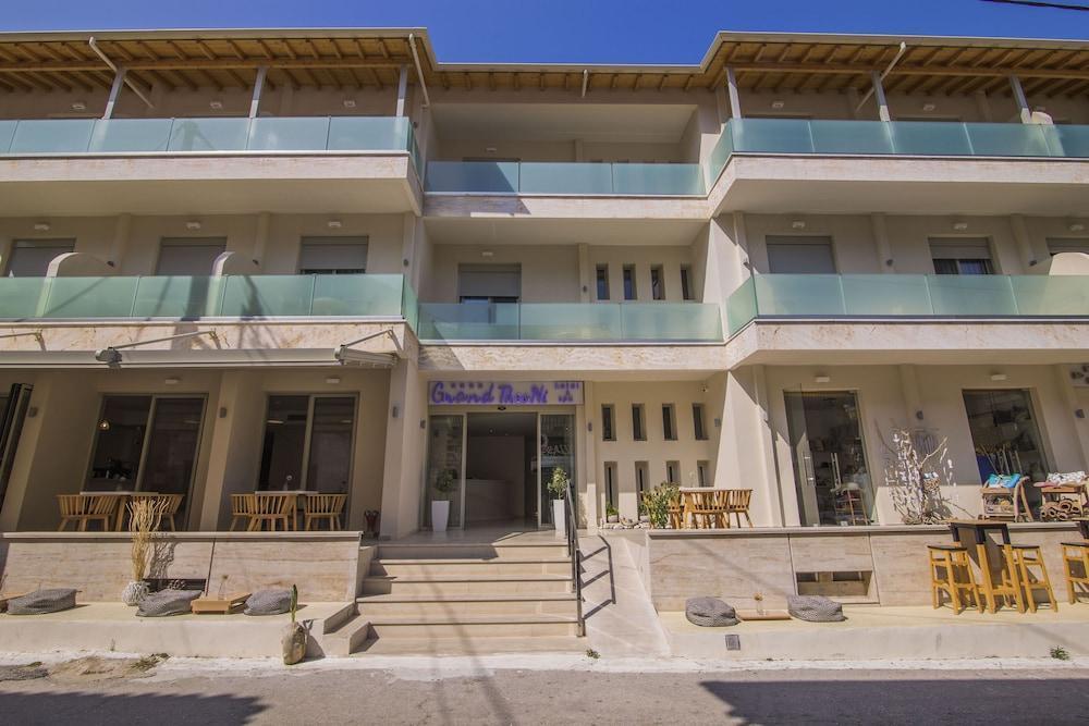 Grand Theoni Boutique Hotel & Spa Vasiliki Dış mekan fotoğraf